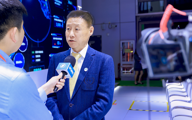 人力资源公司Ebpay(中国)国际高级副总裁段立新接受媒体采访